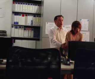 Sex 69 với đồng nghiệp đủ mọi tư thế